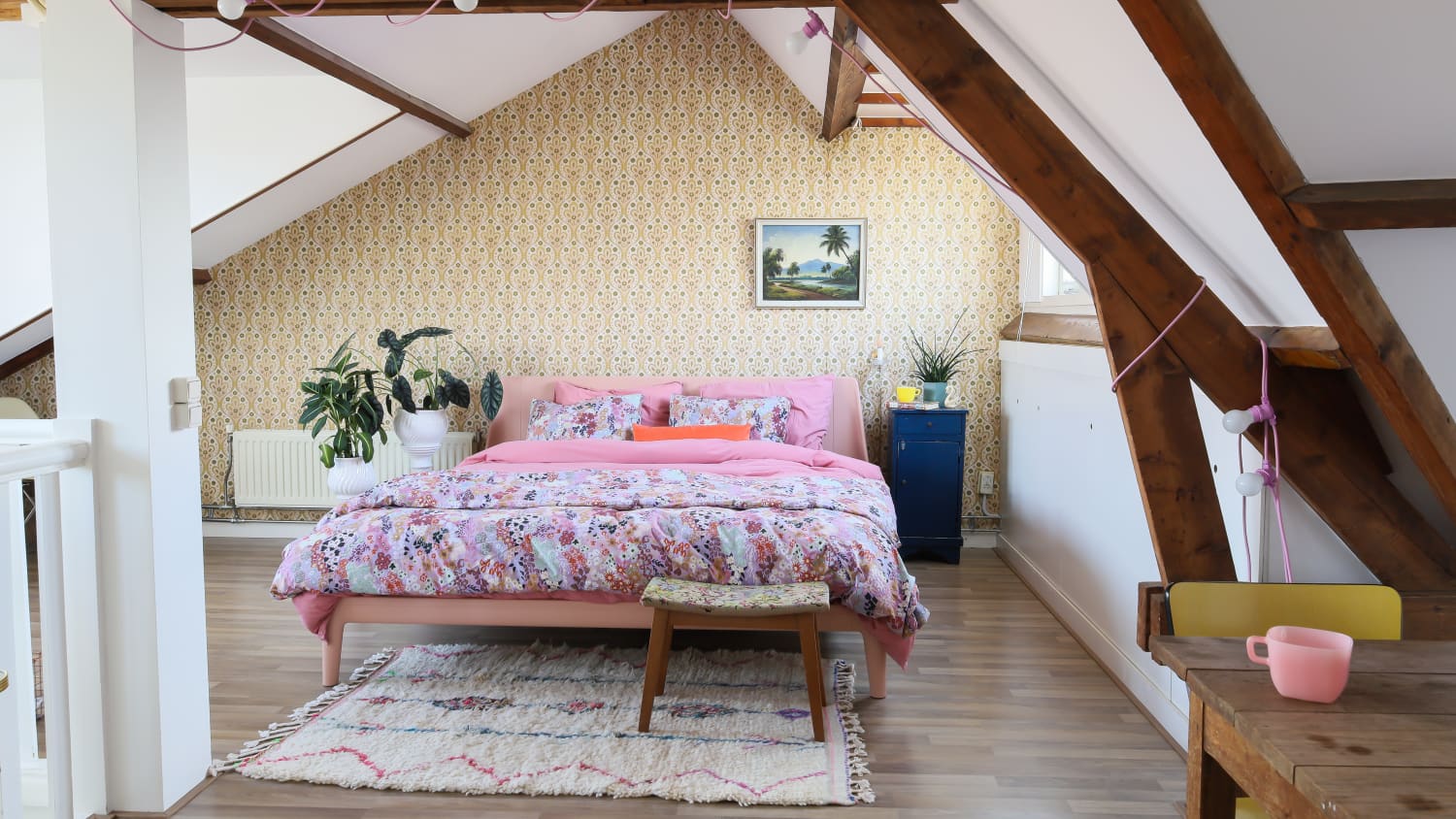 Bed wedge to keep pillows shop from falling